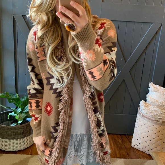 New Cowichan Long Native Western Cardigan Sweater - Picture 5 of 8